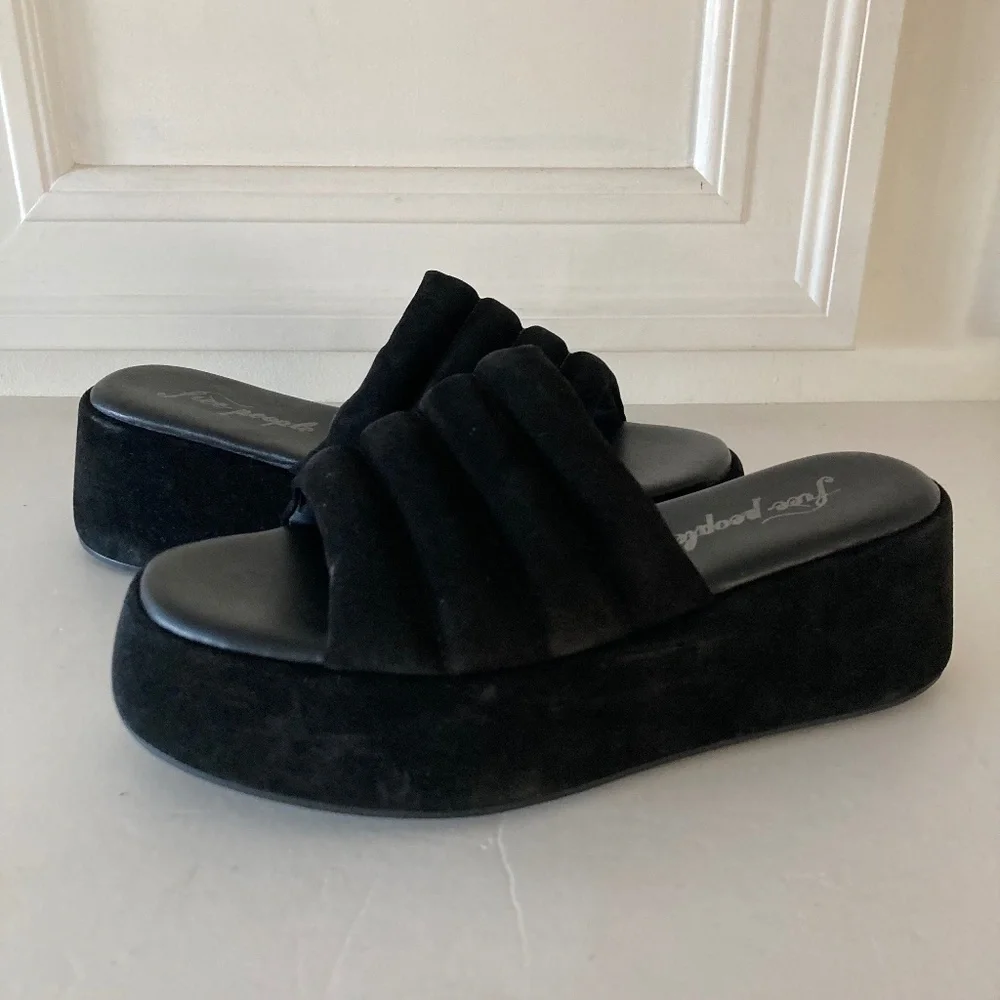 NWOT Free People Almost Paradise Black Suede Slip On Platform Sandals
